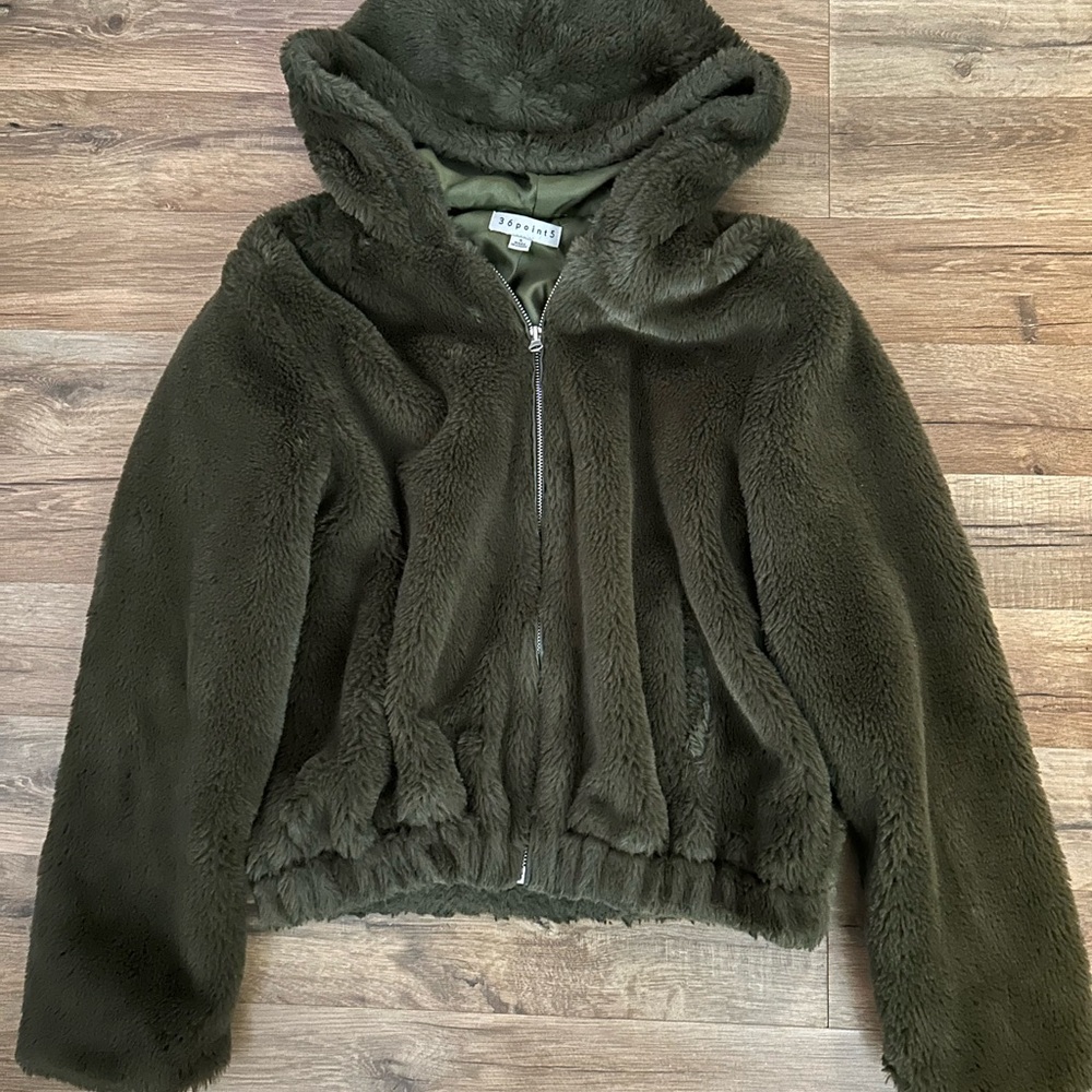 Faux Fur Jacket - Picture 1 of 3
